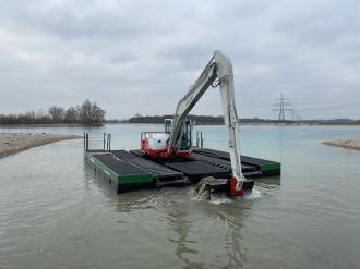 Amphibienbagger / Schwimmbagger Waterking WK95 mit Bioöl 