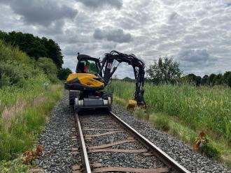 Zweiwegebagger Mecalac 106M Rail
