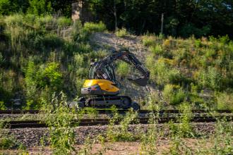 Zweiwegebagger Mecalac 106M Rail