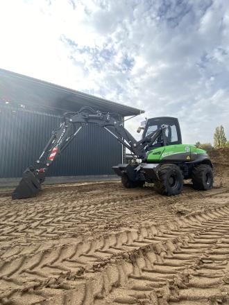 Mecalac Elektrobagger e12 mit Bioöl