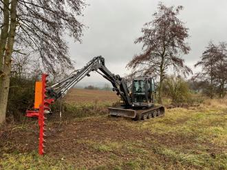 Kettenbagger Mecalac 8MCR Greenjob für Gewässerunterhaltung