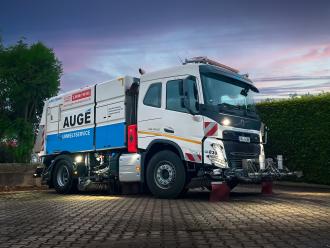 Kehrmaschine Walter 8 Series mit einem Gesamtvolumen von 4.500 Litern in Würzburg und Umgebung 