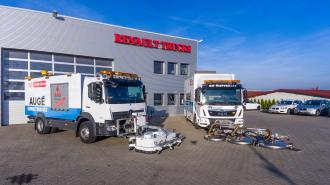 LKW Kehrsaugmaschine Mercedes Wassertankvolumen: 5000 Liter Ölspurmaster K4