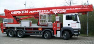 Arbeitsbühne LKW 61 m H Allrad 