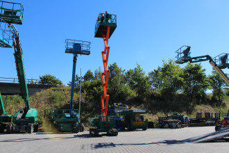 Raupen Scherenbühne Holland Lift