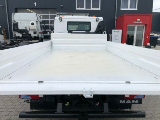 LKW Kipper MAN TGL 8.220 Dreiseitenkipper