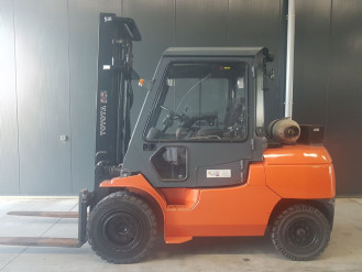 Gasstapler 5to. Toyota 