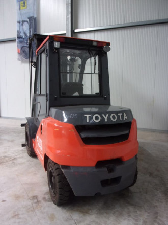 Wózek widłowy Diesel 4,5 do. Toyota