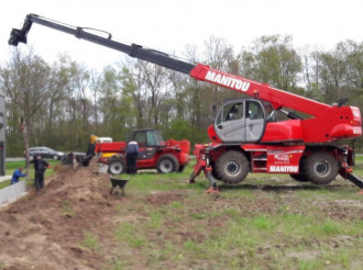 Obrotowa ładowarka teleskopowa Manitou MRT 2550