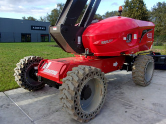 Przegubowy podnośnik teleskopowy Manitou 280 TJ z silnikiem wysokoprężnym 