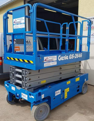 Elektro Scherenbühne 8m Arbeitshöhe. 81cm breit. Tragkraft 363kg Kassel