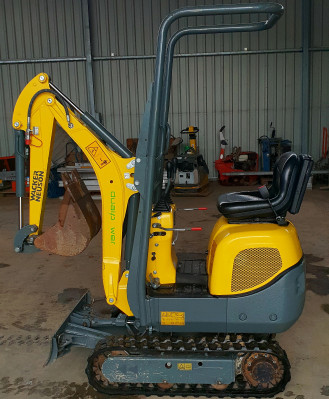 Minibagger Neuson 803  Gewicht 1000kg Kassel