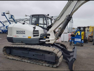 Bagger Neuson 14504  Gewicht 16.000kg 