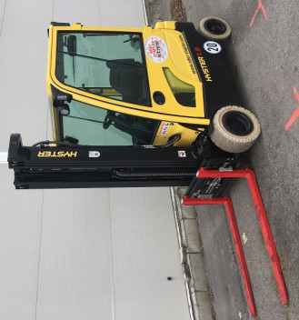 4-Rad Elektrostapler Hyster J1.8XN Freising
