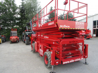 Scherenbühne Diesel Skyjack SJ9250