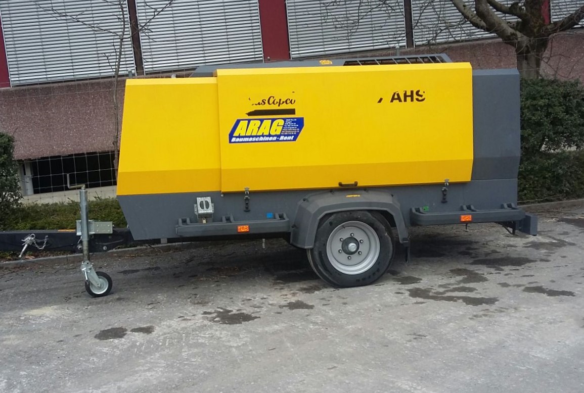 Atlas Copco XAHS 237 Kompressor 14.3m³ / 12bar mieten