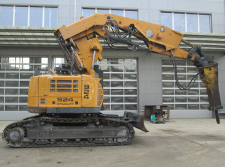 Liebherr R924 33 - kompaktowa koparka tunelowa