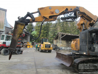 Liebherr R924 33 - kompaktowa koparka tunelowa
