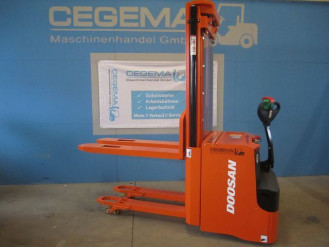 Hochhubwagen Doosan LEDS 16 