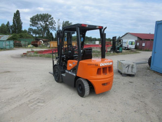Dieselstapler Berlin D30G Potsdam