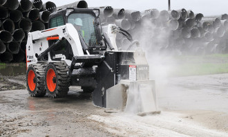 Ładowarka o sterowaniu burtowym Bobcat S630