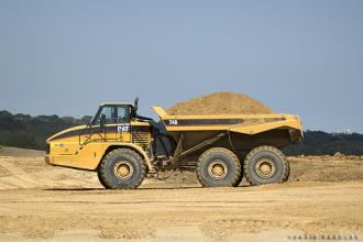 CATERPILLAR 740 