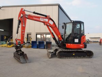Kurzheckbagger KUBOTA U55 