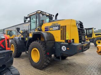 Radlader Komatsu WA 320