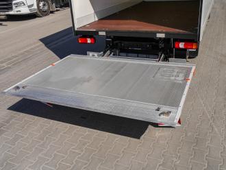 Transporter Koffer mit Hebebühne 3,5 t Iveco Daily
