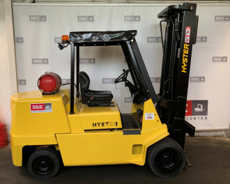Kompaktstapler Hyster S 5.50 XL Treibgas 5,5 to Tragkraft Triplex 