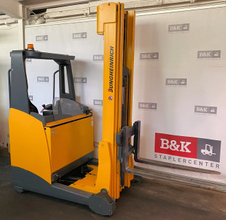 Schubmaststapler mit 6.200 mm Hubhöhe