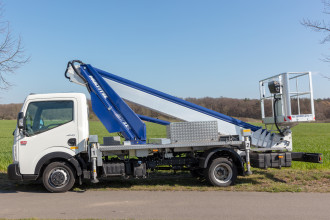 LKW Arbeitsbühne 18 m Berlin 