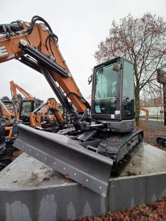 CASE CX65D 6,5t mit Verstellausleger und 6 Wegeschild/ Verstellschild / Tiltschild 