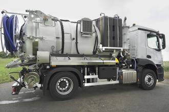 Saugwagen Fäkalie und Schlamm 18 t GG