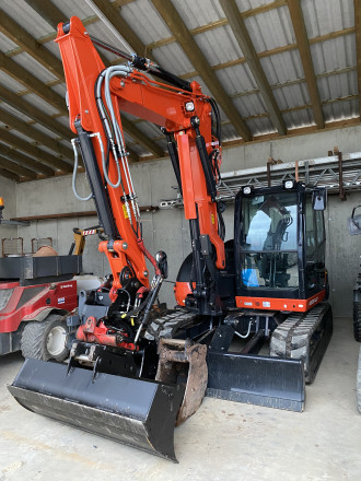 Kettenbagger Kubota KX 80-4 mit Verstellausleger 