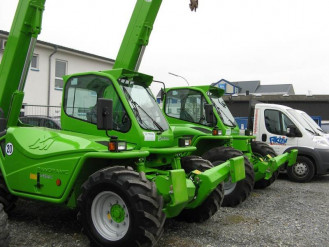 Teleskopstapler 13,6m mieten MERLO P38.14 3,8t