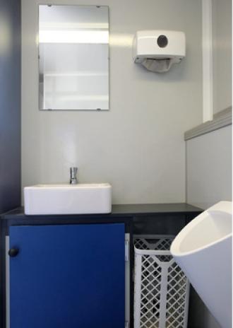 mobi TRAILER 610 Großer Toilettenwagen