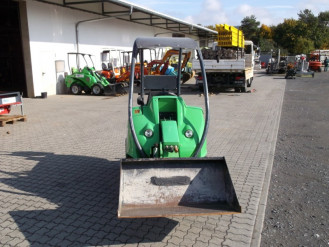 Mini-Radlader AVANT 220