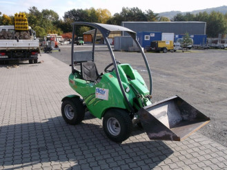 Mini-Radlader AVANT 220