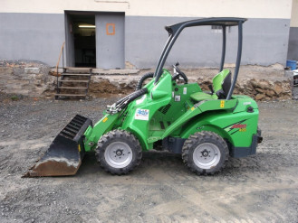 Mini-Radlader AVANT 420