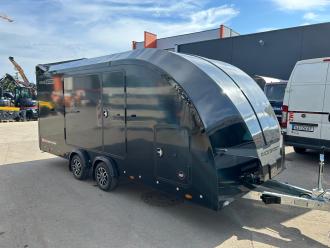 BRIAN-JAMES RACE-SPORT Autotransporter für Rennfahrzeuge