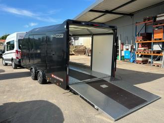 BRIAN-JAMES RACE-SPORT Autotransporter für Rennfahrzeuge