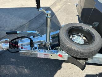 BRIAN-JAMES Box Van Kofferanhänger im Aerodesign