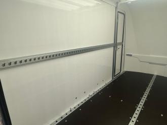 BRIAN-JAMES Box Van Kofferanhänger im Aerodesign
