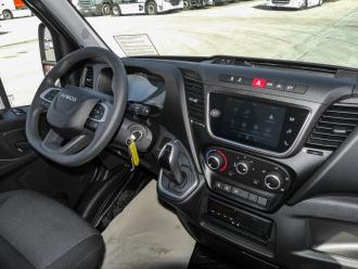 Iveco Daily 7,2t LKW Koffer Aufbau mit Ladebordwand