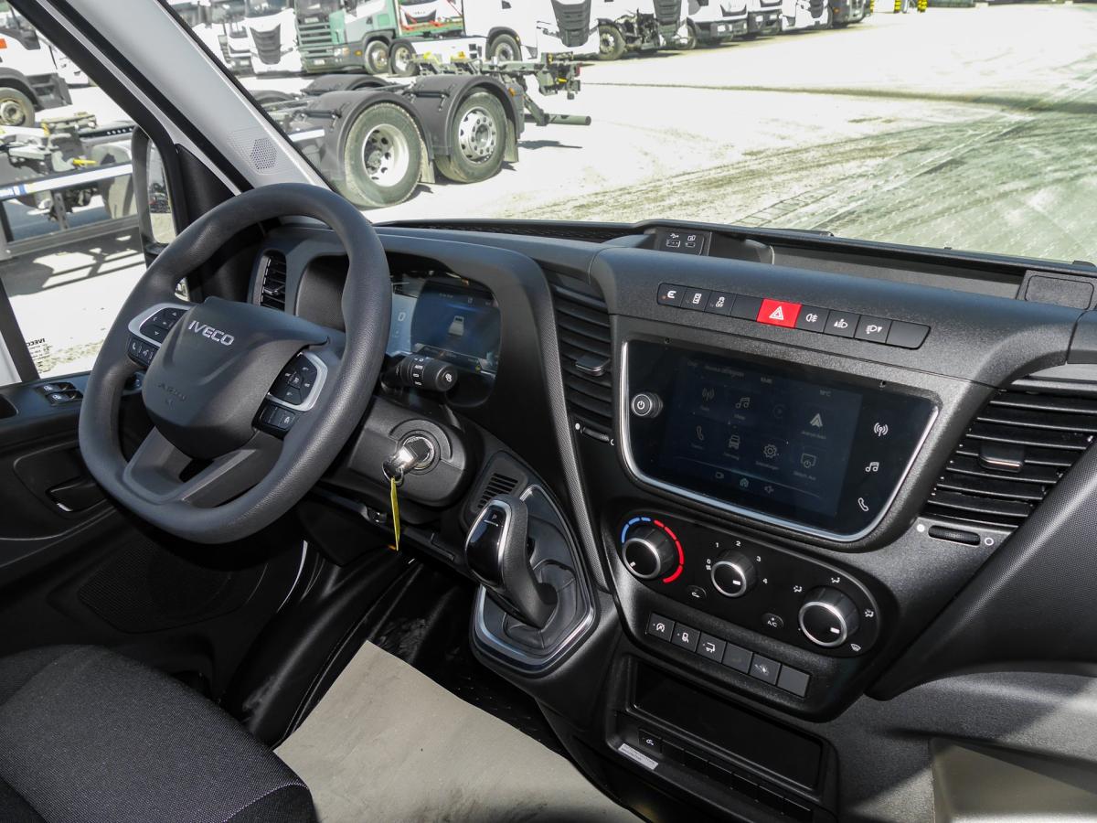 Transporter Koffer mit Hebebühne 3,5 t Iveco Daily