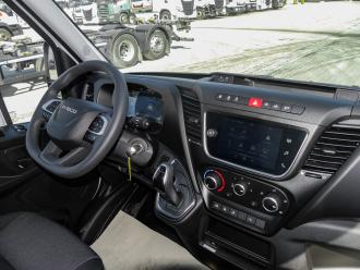 Transporter Koffer mit Hebebühne 3,5 t Iveco Daily
