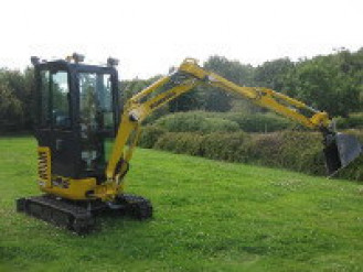 Bagger Komatsu PC 16 Tessin
