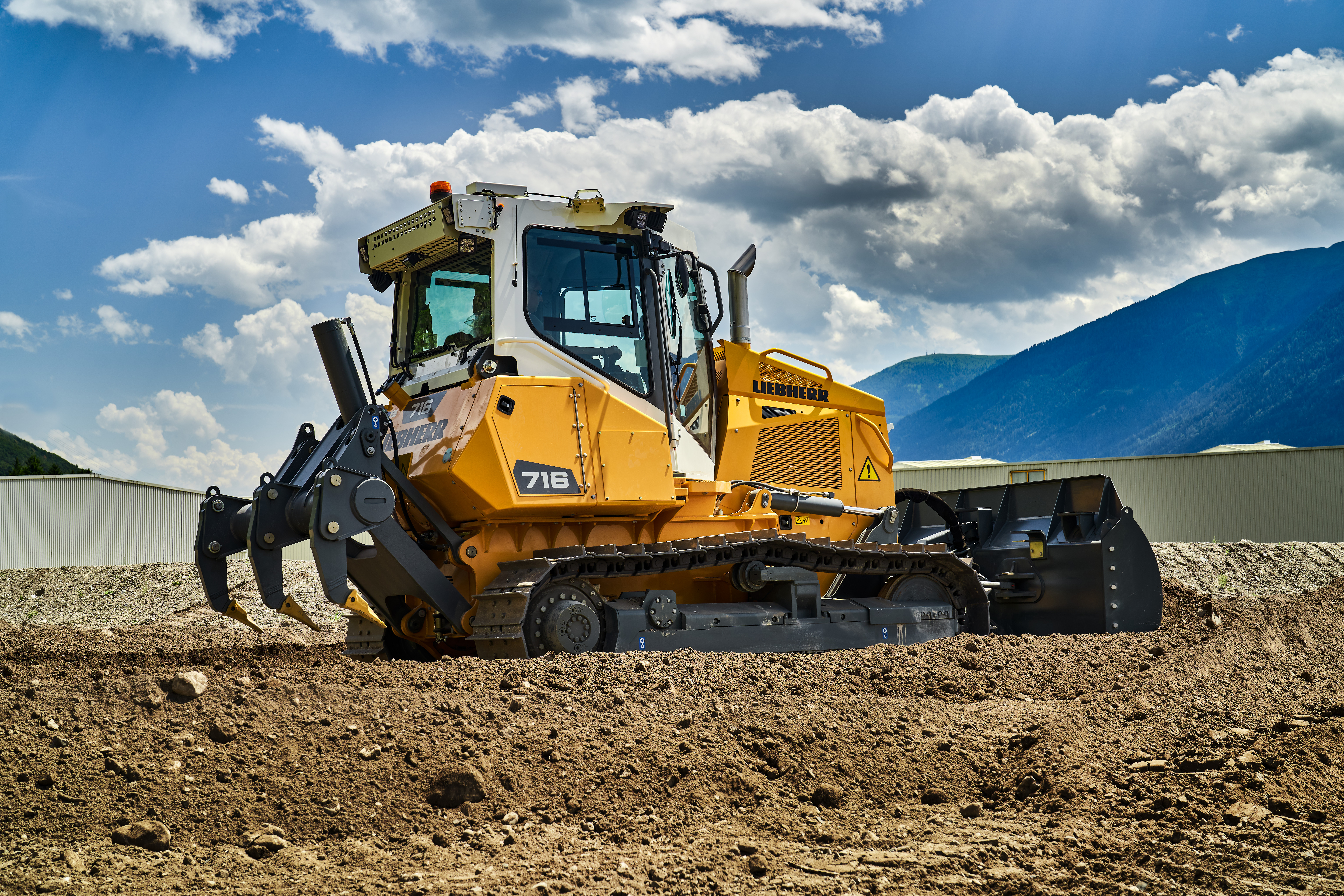 Planierraupen Liebherr PR716 mieten