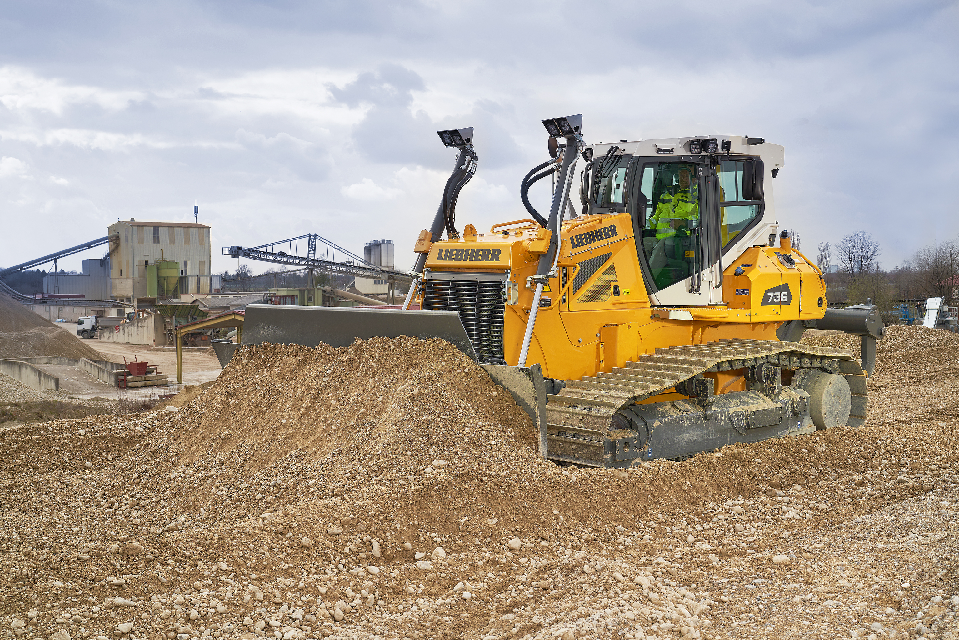 Planierraupen Liebherr PR736 mieten